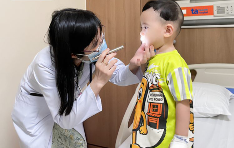 Bé 2 tuổi nhập viện lần 2 vì nhiễm trùng đường ruột tái phát, bác sĩ chỉ rõ nguyên nhân - Ảnh 1. Bé 2 tuổi nhập viện lần 2 vì nhiễm trùng đường ruột tái phát, bác sĩ chỉ rõ nguyên nhân - Ảnh 1.