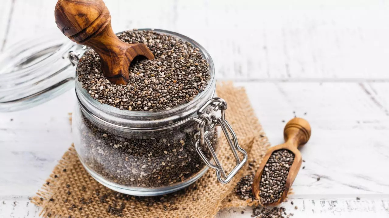 Hạt chia tốt cho sức khỏe: 7 tình trạng sức khỏe có thể cải thiện