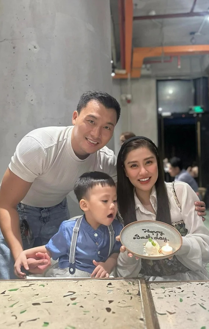 Nam vương 1m8 đóng cả vai công an lẫn giang hồ, vợ xoay từng đồng lúc tay trắng - Ảnh 15.