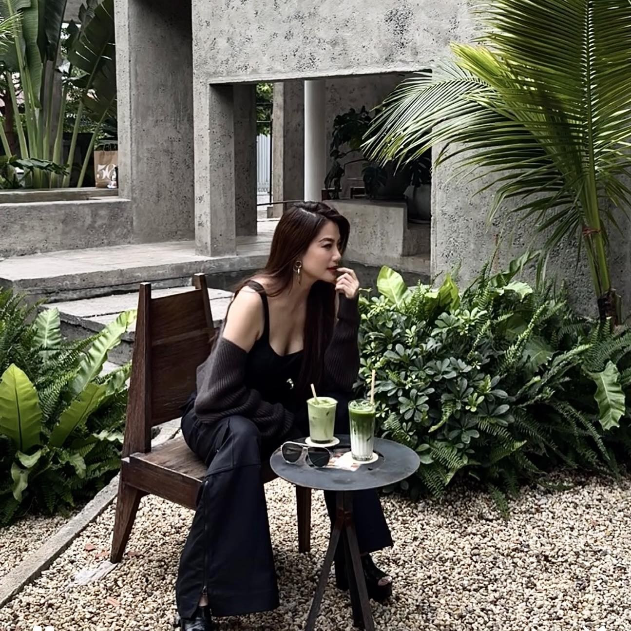 Tuổi U50, Trương Ngọc Ánh ngày càng thon gọn và sexy sau tuyên bố độc thân - Ảnh 9. Tuổi U50, Trương Ngọc Ánh ngày càng thon gọn và sexy sau tuyên bố độc thân - Ảnh 9.