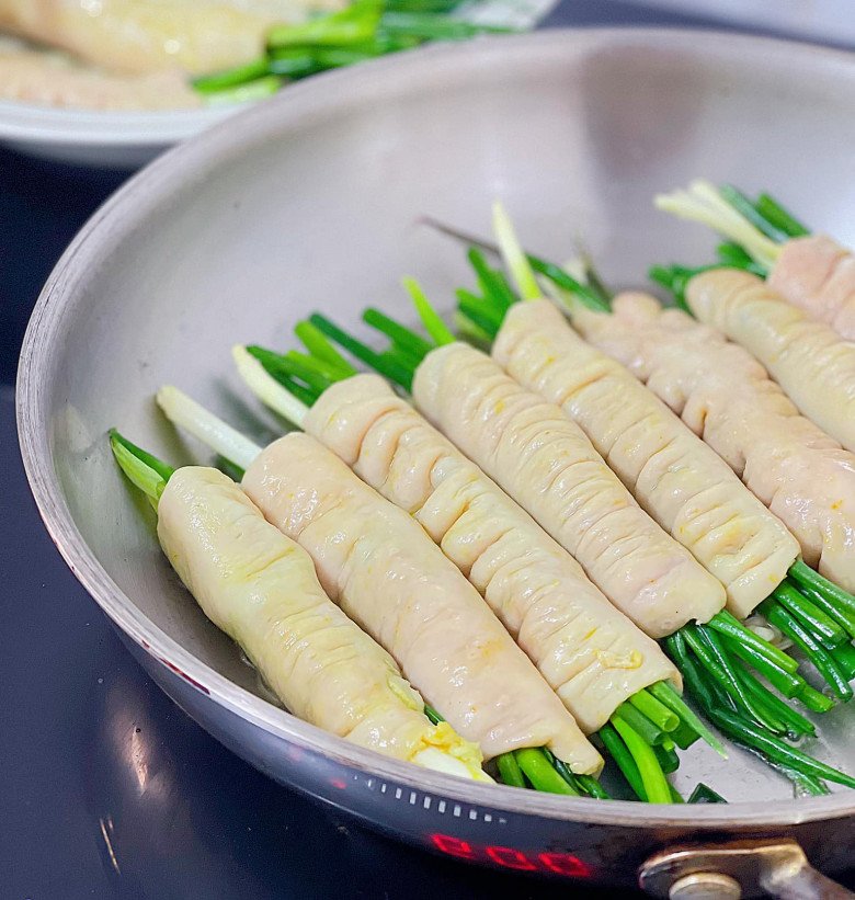 Cách làm khấu đuôi nhồi hành lá nướng thơm lừng, béo ngậy cho ông xã lai rai ngon đã miệng - Ảnh 7. Cách làm khấu đuôi nhồi hành lá nướng thơm lừng, béo ngậy cho ông xã lai rai ngon đã miệng - Ảnh 7.