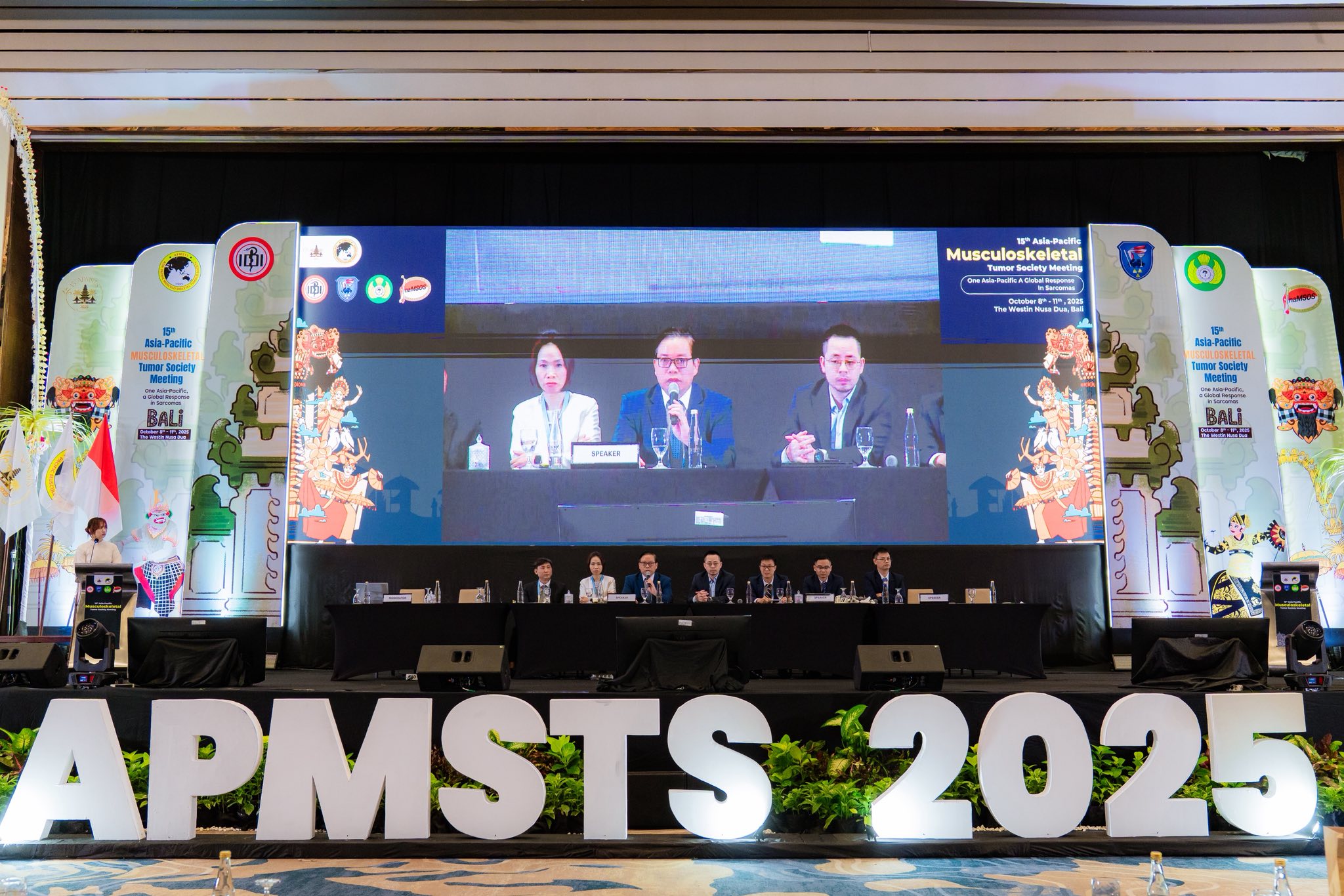 Chuyên gia quốc tế đánh giá thành tựu của Vinmec trong điều trị ung thư xương có ý nghĩa lớn với y học châu Á - Ảnh 1.