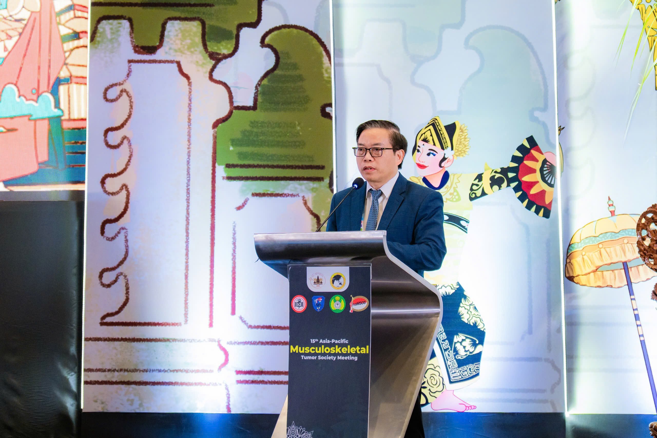 Chuyên gia quốc tế đánh giá thành tựu của Vinmec trong điều trị ung thư xương có ý nghĩa lớn với y học châu Á - Ảnh 2.