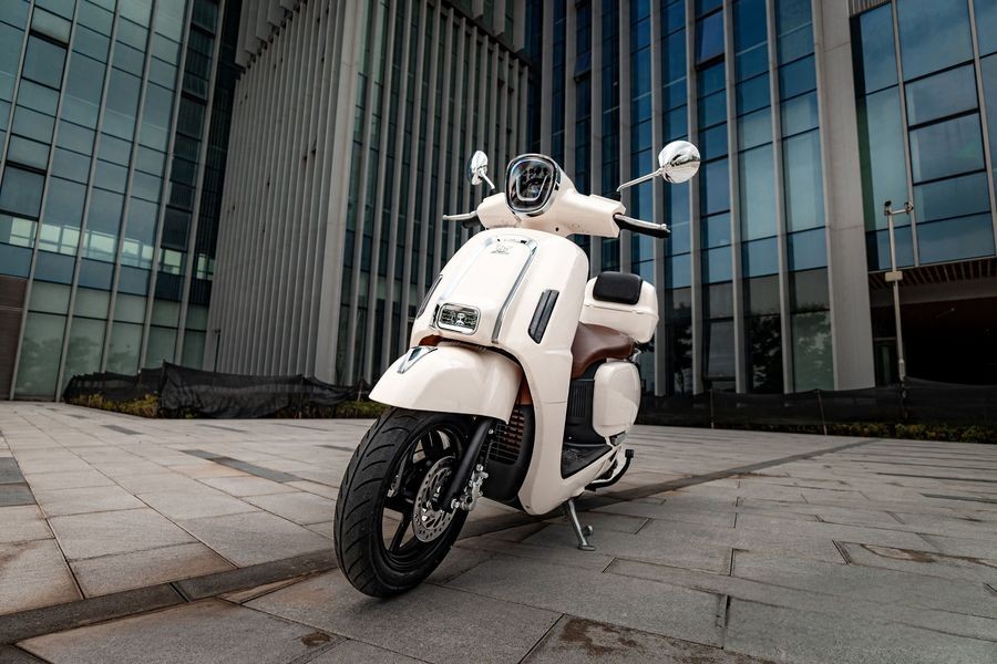 Xe ga 125cc giá 27 triệu đồng đẹp cổ điển, trang bị ngang SH Mode, rẻ hơn Vision, chỉ như xe số Wave Alpha - Ảnh 5. Xe ga 125cc giá 27 triệu đồng đẹp cổ điển, trang bị ngang SH Mode, rẻ hơn Vision, chỉ như xe số Wave Alpha - Ảnh 5.