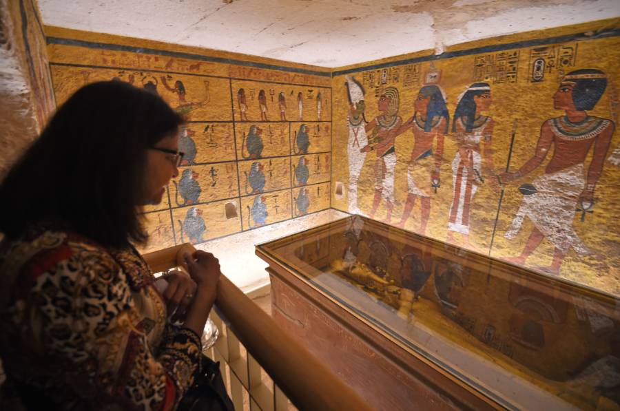 king-tut-tomb-visit-case-1760516677216596779654-1760577644756-1760577645021932604635.jpg