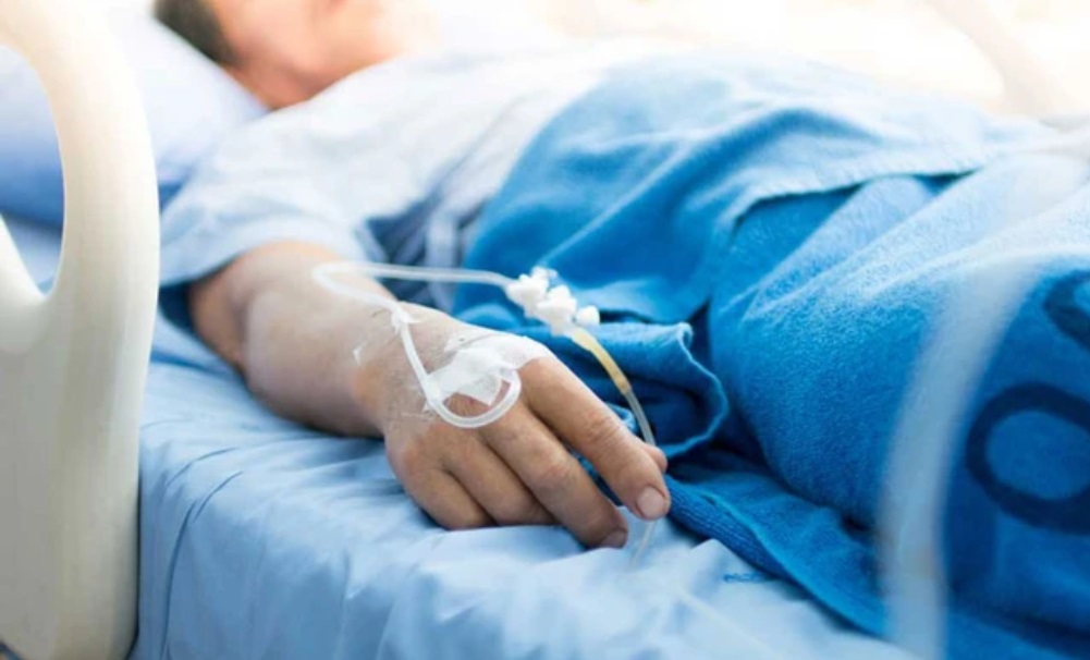 Người đàn ông 42 tuổi đang khỏe mạnh, bất ngờ nhồi máu cơ tim trong lúc chơi pickleball - Ảnh 1. Người đàn ông 42 tuổi đang khỏe mạnh, bất ngờ nhồi máu cơ tim trong lúc chơi pickleball - Ảnh 1.