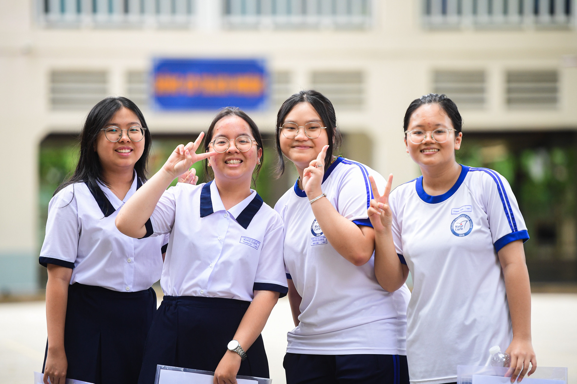 thpt-tphcm-nguyen-hue-15-1-1138-1760601593089-17606015936091601157861.jpg