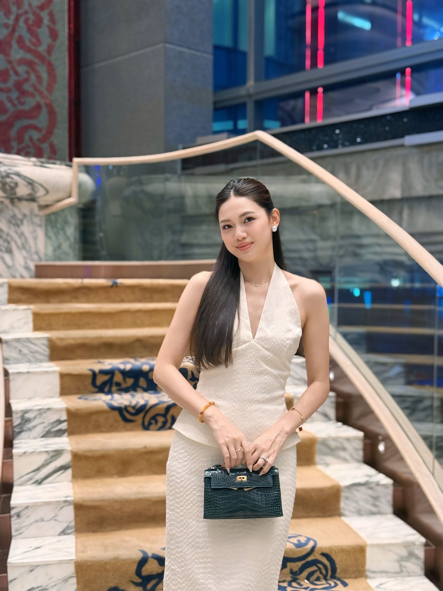 Á hậu Thanh Tú có cuộc sống bình yên sau 7 năm lấy chồng doanh nhân - Ảnh 8. Á hậu Thanh Tú có cuộc sống bình yên sau 7 năm lấy chồng doanh nhân - Ảnh 8.