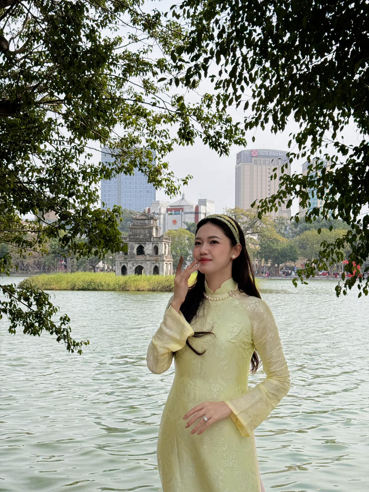 Á hậu Thanh Tú có cuộc sống bình yên sau 7 năm lấy chồng doanh nhân - Ảnh 10. Á hậu Thanh Tú có cuộc sống bình yên sau 7 năm lấy chồng doanh nhân - Ảnh 10.