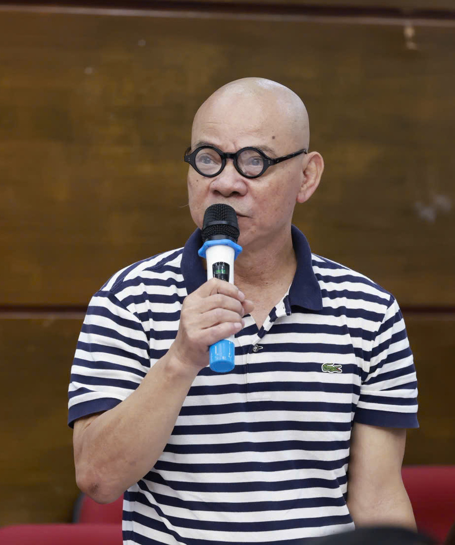 Nhà văn Phạm Ngọc Tiến: Tôi và Khải Hưng ngược tính khác nết, va chạm như cơm bữa - Ảnh 3. Nhà văn Phạm Ngọc Tiến: Tôi và Khải Hưng ngược tính khác nết, va chạm như cơm bữa - Ảnh 3.