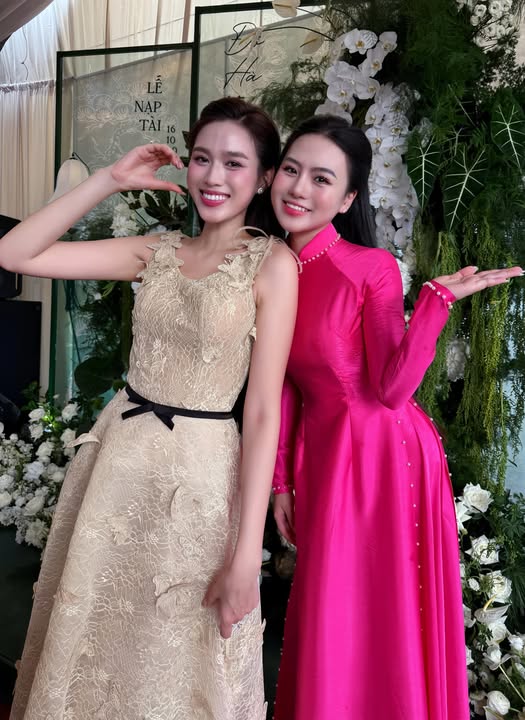 Tiết lộ điều ít biết về nữ ca sĩ hát 'Mời trầu' trong lễ nạp tài của Hoa hậu Đỗ Thị Hà và chồng doanh nhân - Ảnh 2. Tiết lộ điều ít biết về nữ ca sĩ hát 'Mời trầu' trong lễ nạp tài của Hoa hậu Đỗ Thị Hà và chồng doanh nhân - Ảnh 2.