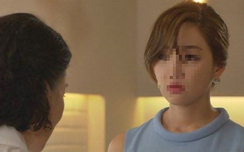 Bí mật đằng sau sự thay đổi chóng mặt của mẹ chồng khi thông gia vừa qua đời