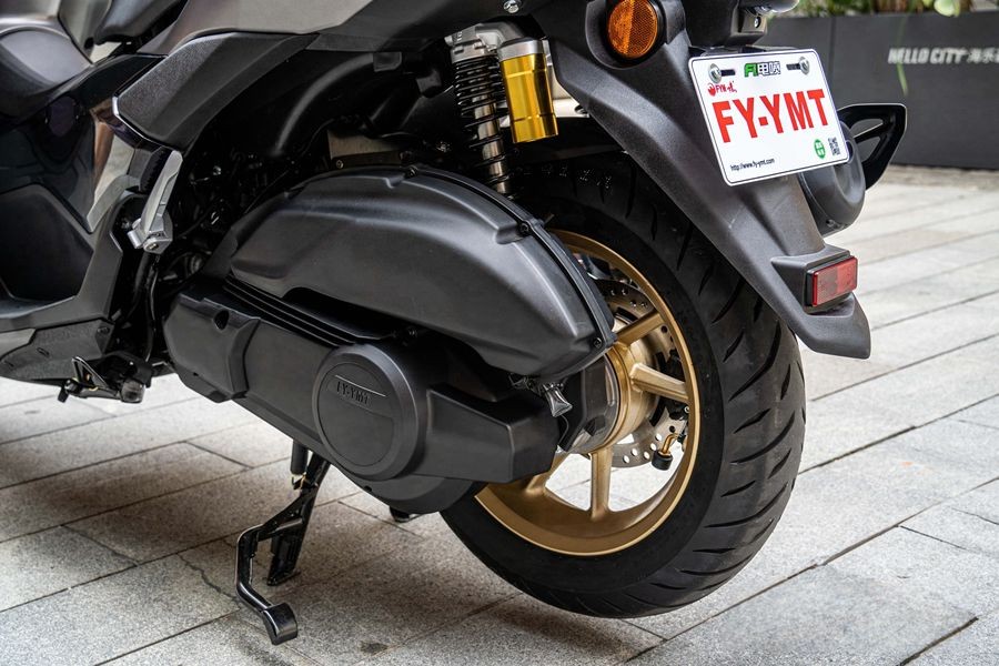 Xe ga 150cc giá rẻ chỉ 29 , 5 triệu đồng , trang bị vượt trội như Honda SH - Ảnh 5. Xe ga 150cc giá rẻ chỉ 29 , 5 triệu đồng , trang bị vượt trội như Honda SH - Ảnh 5.