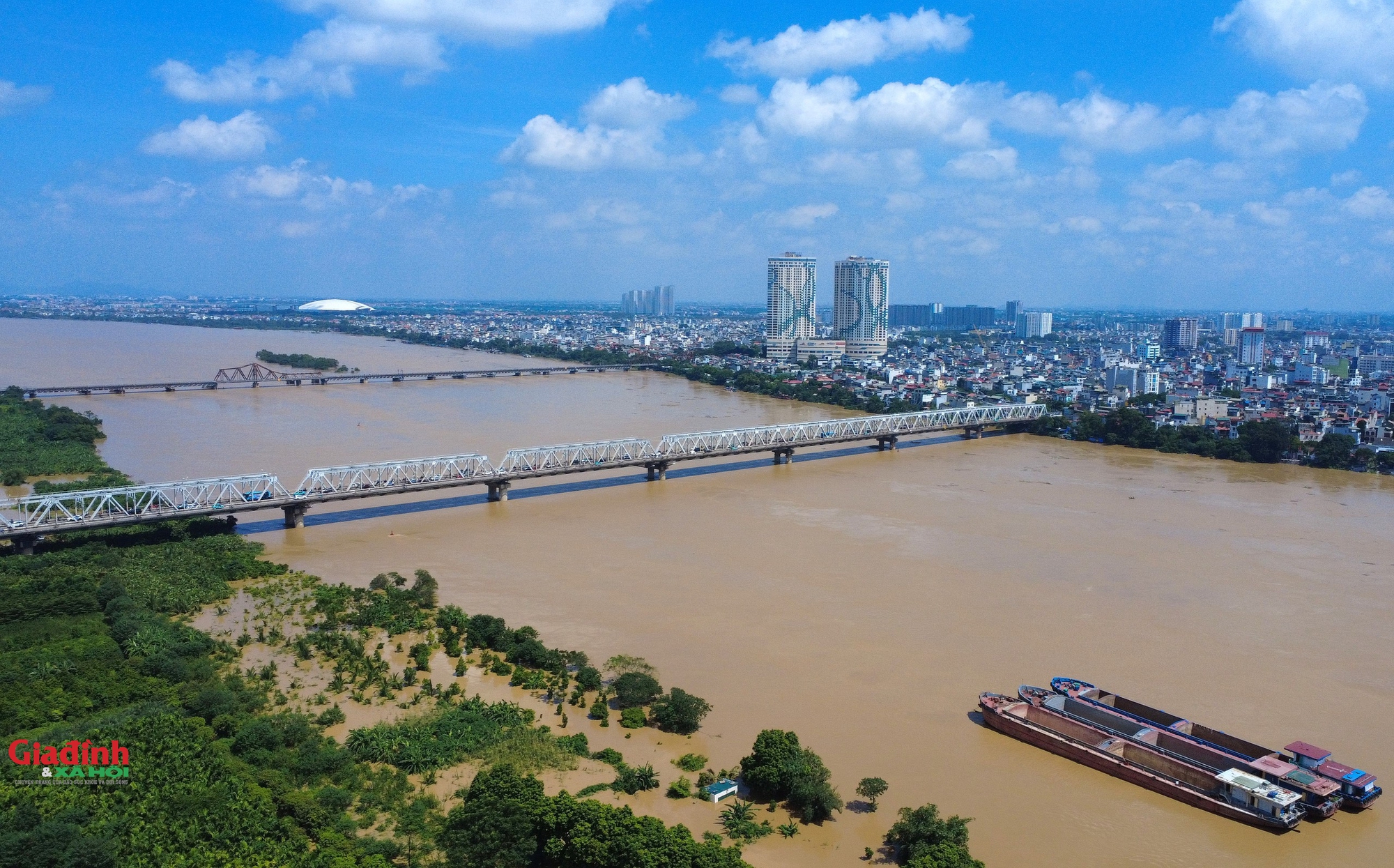 Lũ sông Hồng đạt đỉnh tại Hà Nội , nhiều khu vực ven sông ngập nước - Ảnh 13.