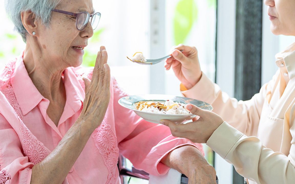 Bữa sáng lành mạnh cho người già, người cao tuổi: Đủ chất, ngon miệng, ngăn ngừa các bệnh mãn tính