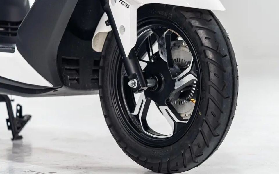 Xe máy điện giá rẻ tại Việt Nam: Thiết kế thời trang và tiện ích thông minh - Ảnh 1. Xe máy điện giá rẻ tại Việt Nam: Thiết kế thời trang và tiện ích thông minh - Ảnh 1.