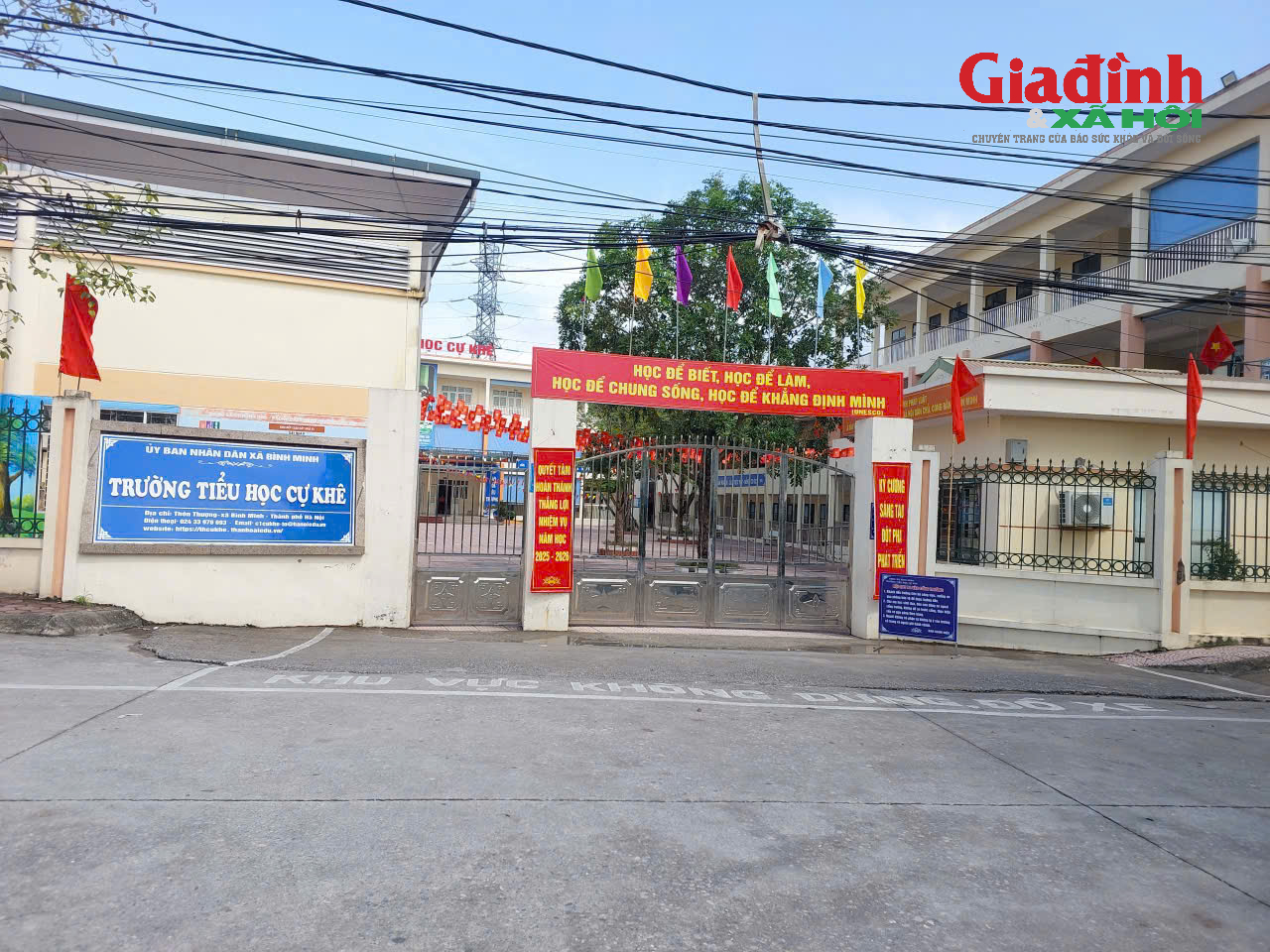 Phụ huynh tạm yên tâm khi bếp ăn trường Tiểu học Cự Khê được điều hành mới - Ảnh 2. Phụ huynh tạm yên tâm khi bếp ăn trường Tiểu học Cự Khê được điều hành mới - Ảnh 2.