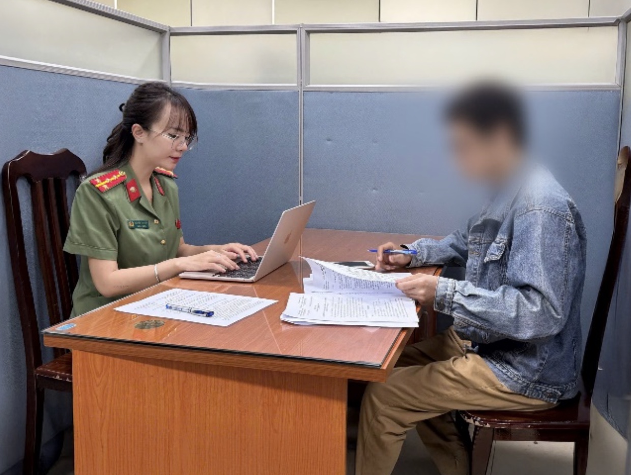 Xử phạt 7,5 triệu đồng người đăng tin xuyên tạc chủ trương của Đảng, Nhà nước- Ảnh 1.
