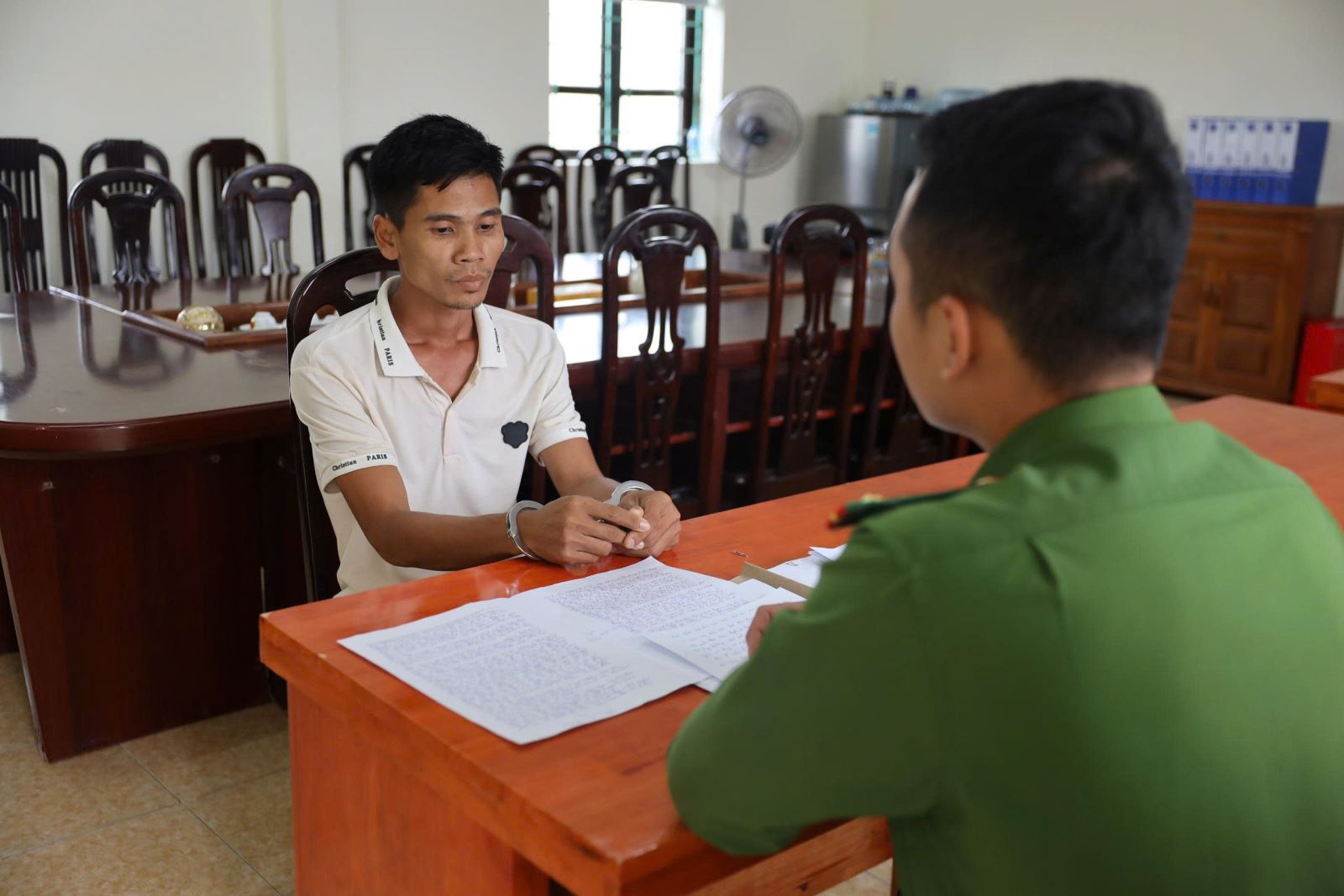 Cuộc điện thoại từ số lạ tự xưng 'chú Nam' và cú lừa 100 triệu đồng- Ảnh 1.