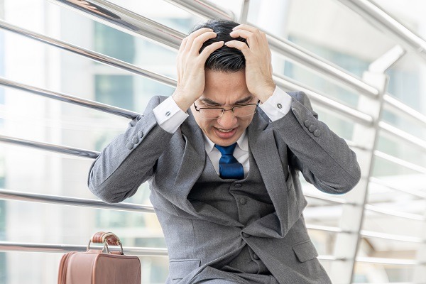 Tưởng cuộc đời ổn định ở tuổi 40, ai ngờ mất việc, gánh nợ, phải đi làm shipper: Bi kịch trung niên bắt đầu từ giấc mơ mua nhà - Ảnh 1. Tưởng cuộc đời ổn định ở tuổi 40, ai ngờ mất việc, gánh nợ, phải đi làm shipper: Bi kịch trung niên bắt đầu từ giấc mơ mua nhà - Ảnh 1.