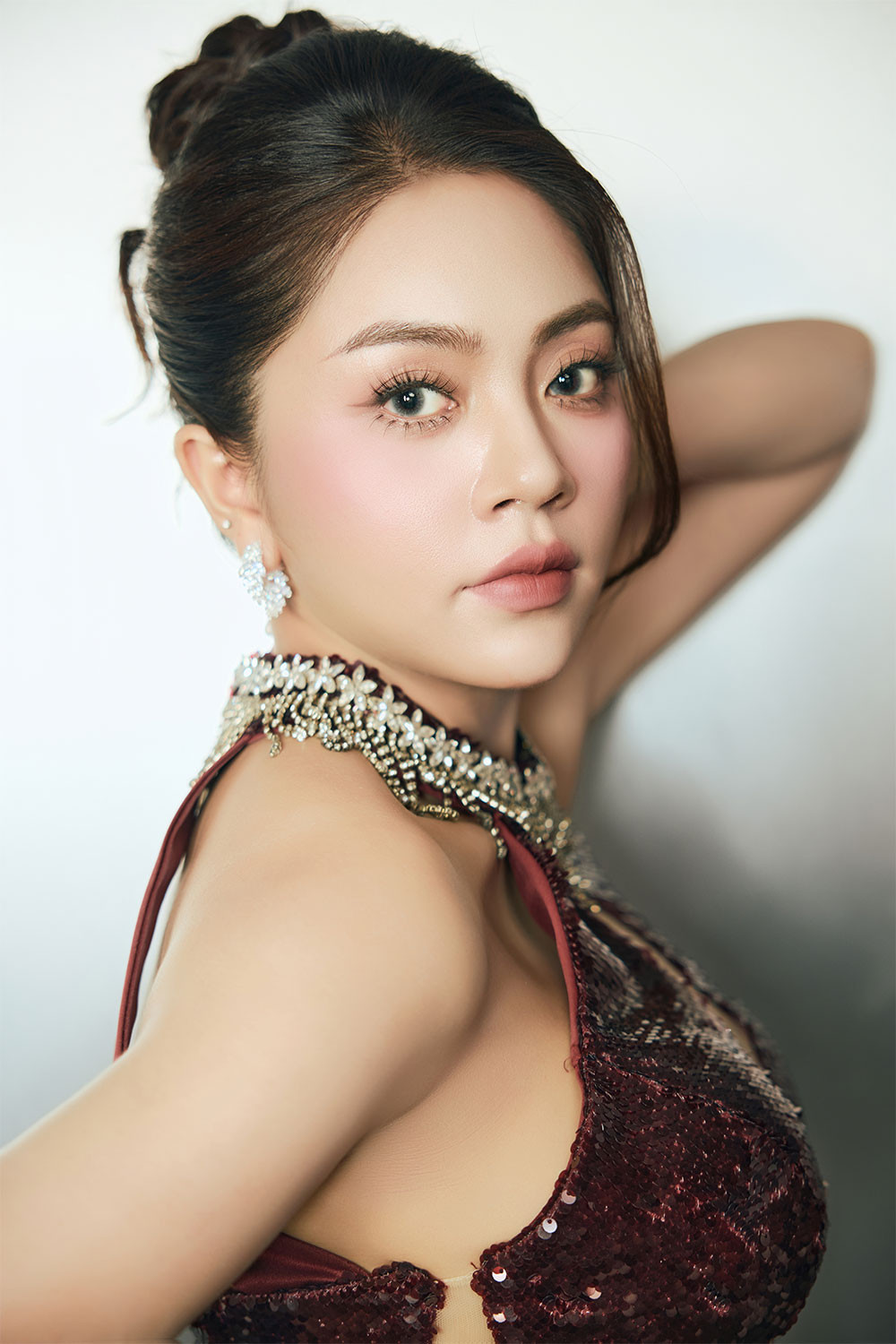 Nữ ca sĩ được NSND Quang Vinh nhận xét giọng hát 'không dầu mỡ' là ai? - Ảnh 7. Nữ ca sĩ được NSND Quang Vinh nhận xét giọng hát 'không dầu mỡ' là ai? - Ảnh 7.