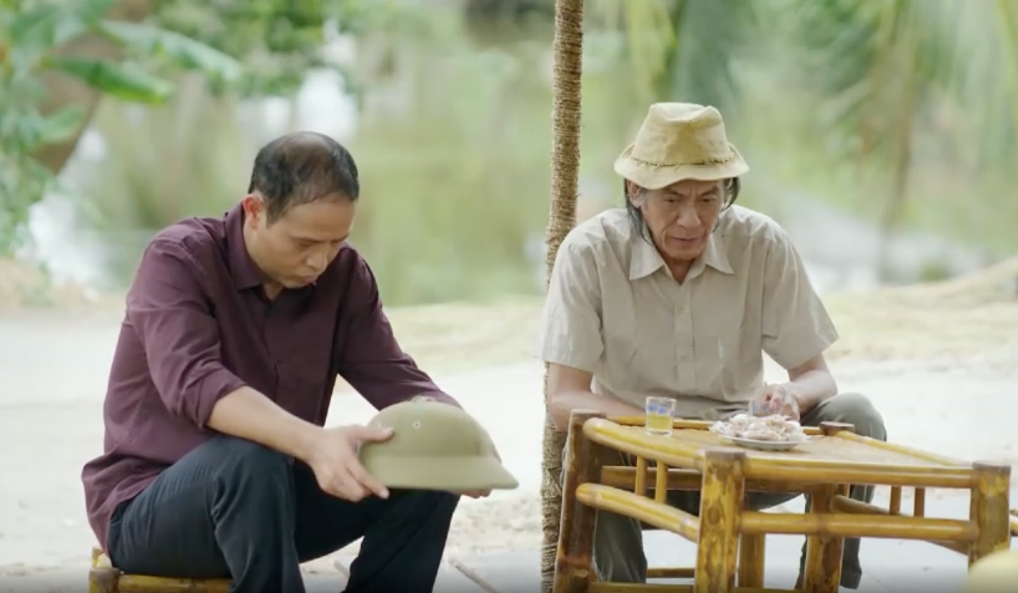 'Có anh, nơi ấy bình yên' tập cuối: Sóng gió đã qua, cuộc sống người dân bình yên trở lại - Ảnh 2. 'Có anh, nơi ấy bình yên' tập cuối: Sóng gió đã qua, cuộc sống người dân bình yên trở lại - Ảnh 2.