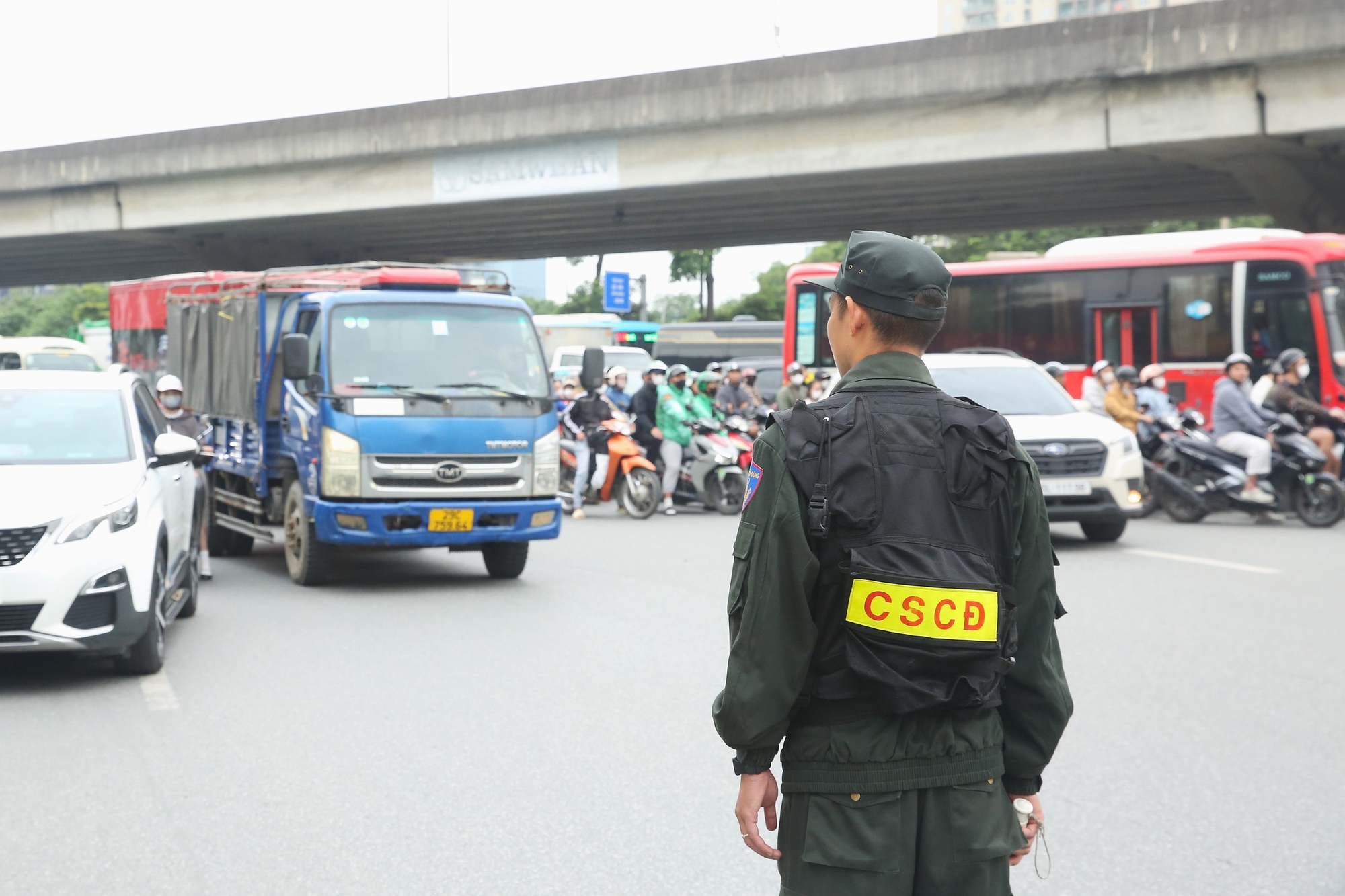 Công an Hà Nội huy động tối đa lực lượng bảo vệ tuyệt đối an ninh Lễ mở ký Công ước Hà Nội 2025 - Ảnh 6. Công an Hà Nội huy động tối đa lực lượng bảo vệ tuyệt đối an ninh Lễ mở ký Công ước Hà Nội 2025 - Ảnh 6.