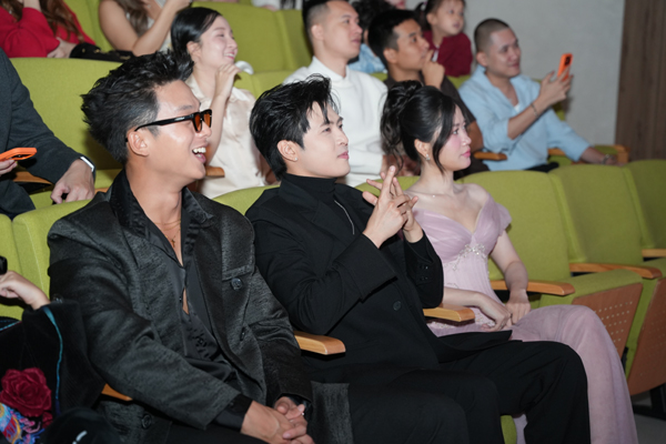 Lâm Vỹ Dạ tiết lộ chuyện dạy con ở nhà - Ảnh 1. Lâm Vỹ Dạ tiết lộ chuyện dạy con ở nhà - Ảnh 1.