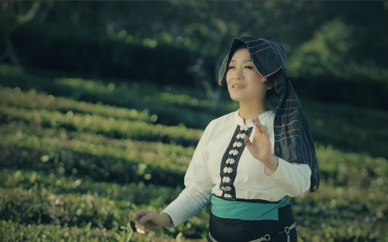 NSND, Đại tá Vi Hoa: Từ cô gái nghèo đi xe thủng lốp đến 'huyền thoại biên phòng' - Ảnh 4. NSND, Đại tá Vi Hoa: Từ cô gái nghèo đi xe thủng lốp đến 'huyền thoại biên phòng' - Ảnh 4.