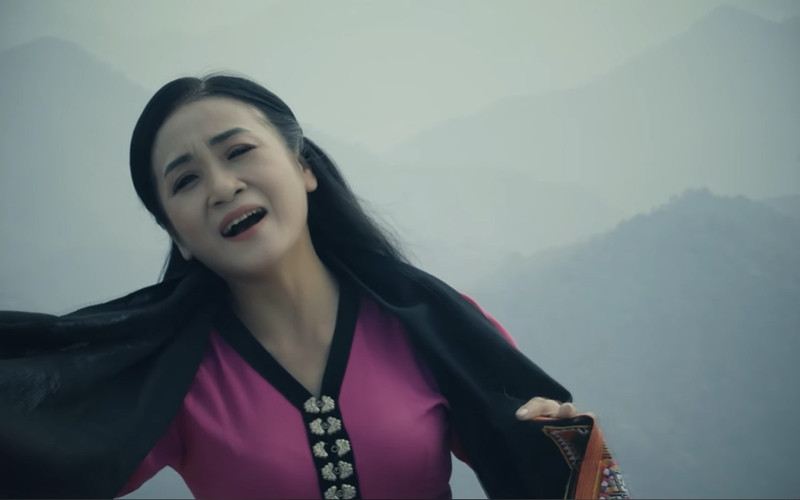 NSND, Đại tá Vi Hoa: Từ cô gái nghèo đi xe thủng lốp đến 'huyền thoại biên phòng' - Ảnh 5. NSND, Đại tá Vi Hoa: Từ cô gái nghèo đi xe thủng lốp đến 'huyền thoại biên phòng' - Ảnh 5.