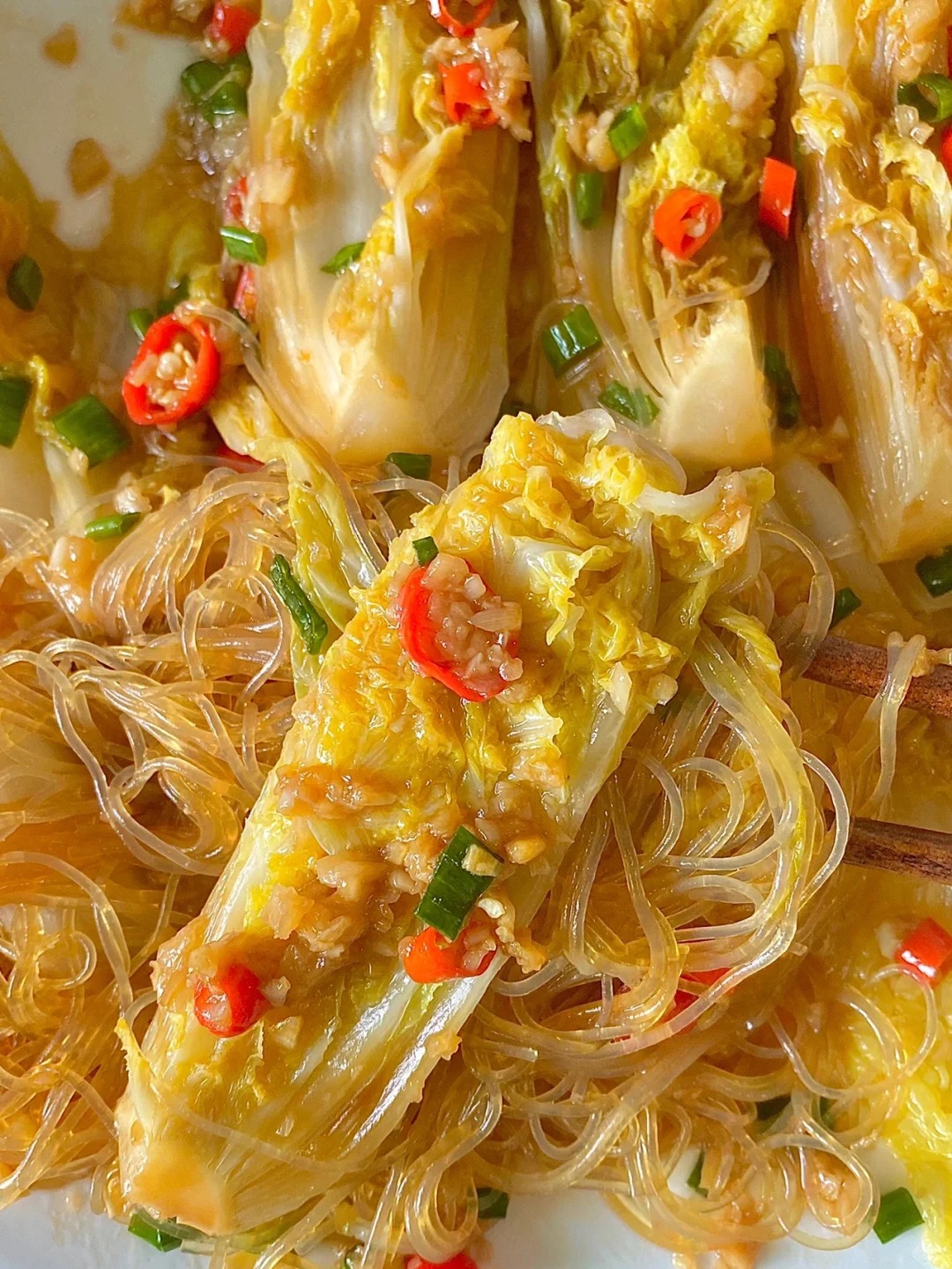 Ăn healthy lại tốt cho sức khỏe, đĩa rau đậm đà mà vẫn gọn eo: Cách làm cải thảo non sốt tỏi siêu hấp dẫn- Ảnh 5. Ăn healthy lại tốt cho sức khỏe, đĩa rau đậm đà mà vẫn gọn eo: Cách làm cải thảo non sốt tỏi siêu hấp dẫn- Ảnh 5.