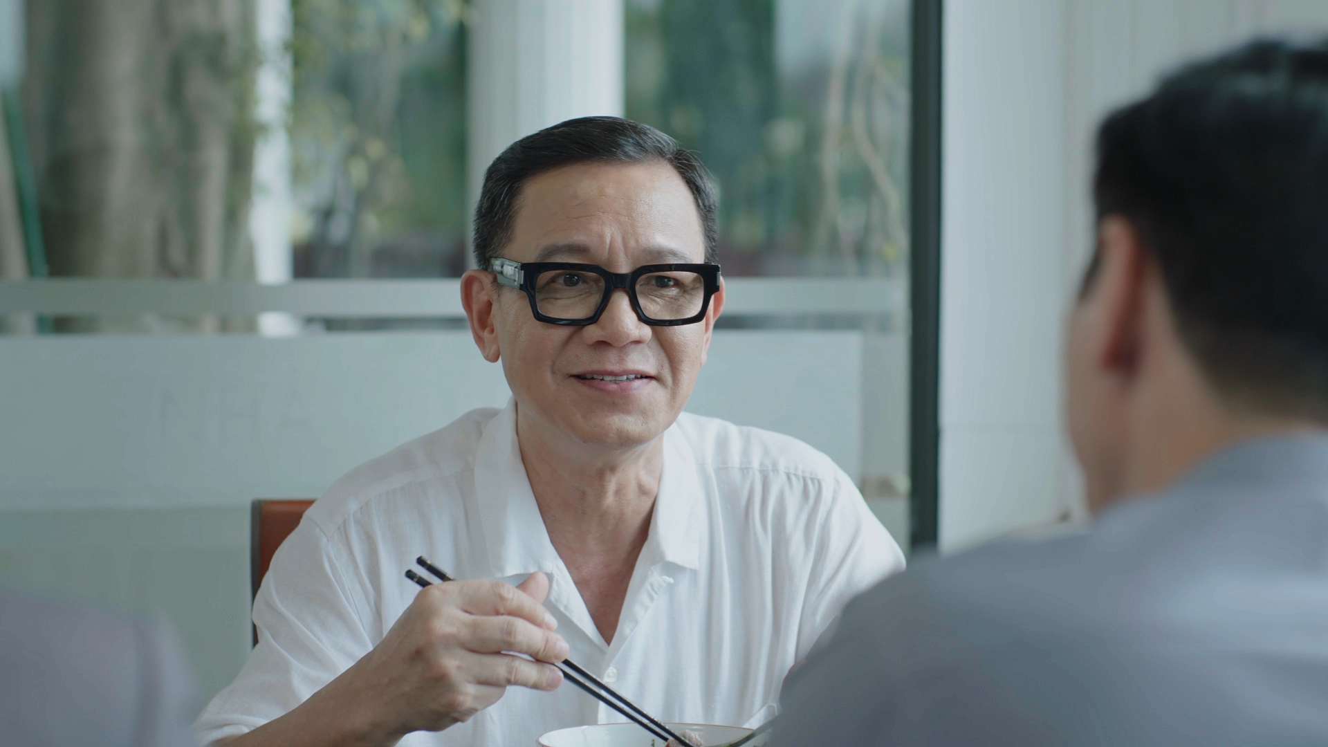 Điều đặc biệt của bộ phim 'Lằn ranh' được phát sóng tập đầu vào tối nay - Ảnh 1. Lằn ranh: Thoát khỏi khuôn mẫu mặc định của dòng phim chính luận - Ảnh 6.