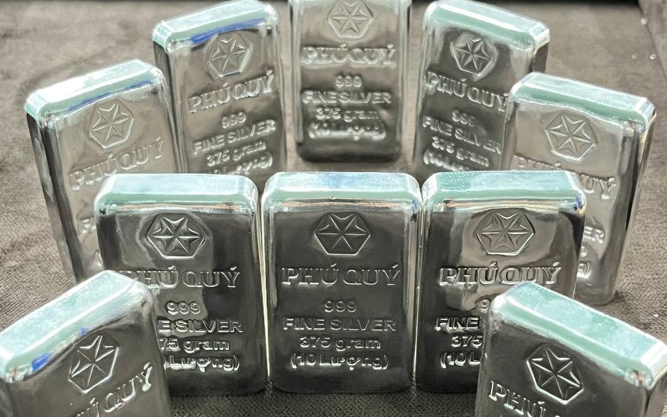 Giá bạc hôm nay ngày 27/10: Thị trường trong nước đầu tuần giảm sâu như thế nào?