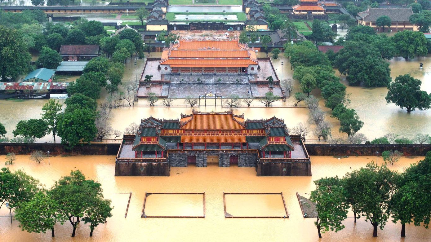 Cảnh lũ lớn 'bao vây' khu vực Đại Nội và hệ thống Di sản Huế - Ảnh 11.