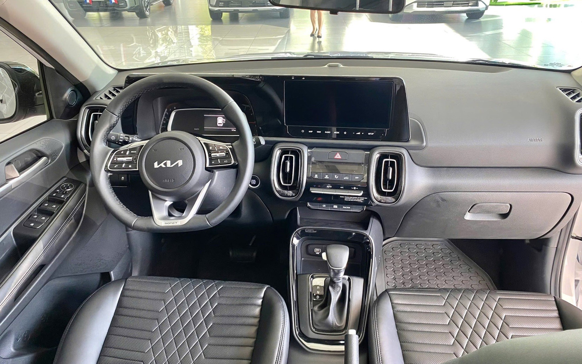 SUV hạng A giảm giá sốc, liên tục hạ giá, rẻ chỉ ngang sedan Toyota Vios - Ảnh 3.