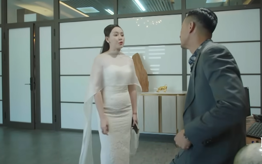 Phó chủ tịch tập đoàn đưa 3 tỷ để nhân viên gửi tới các nhân vật "lợi ích nhóm"