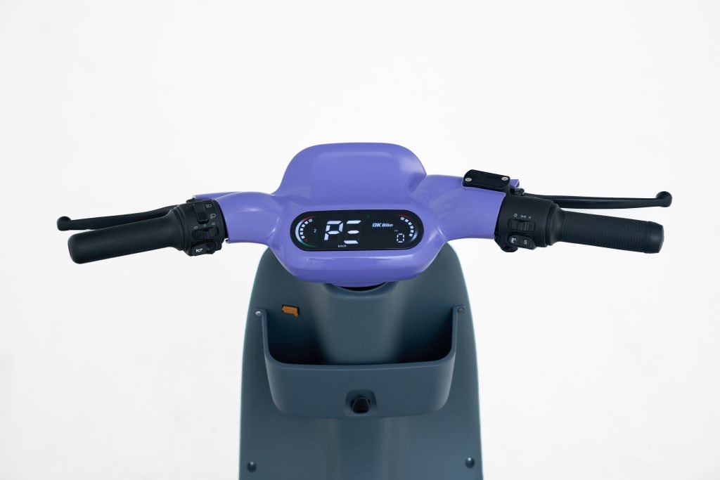 Xe máy điện giá rẻ tại Việt Nam: Thiết kế thời trang và tiện ích thông minh - Ảnh 3. Xe máy điện giá rẻ tại Việt Nam: Thiết kế thời trang và tiện ích thông minh - Ảnh 3.