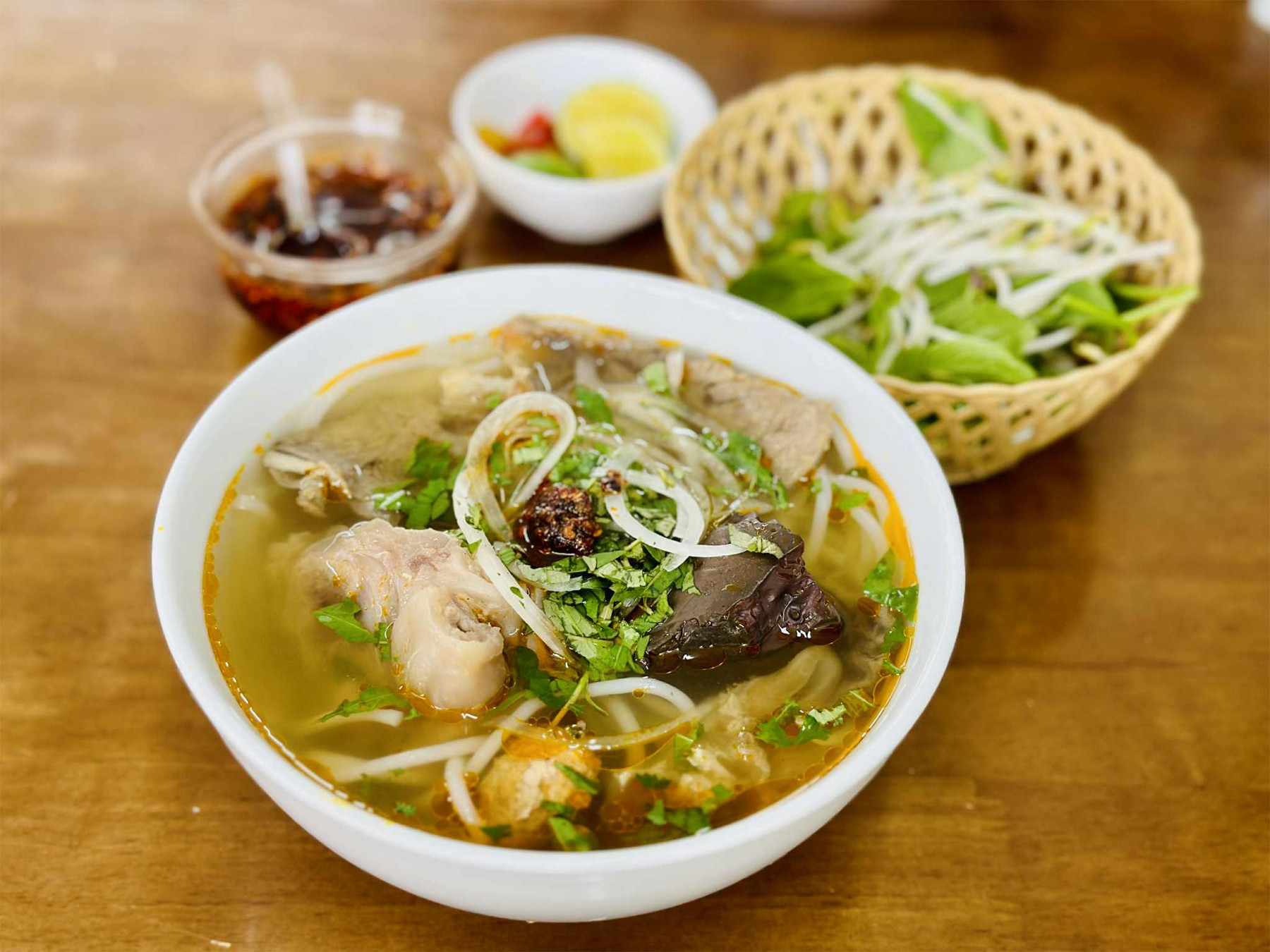 Thời điểm ăn sáng lý tưởng để sống thọ khỏe mạnh - Ảnh 1.