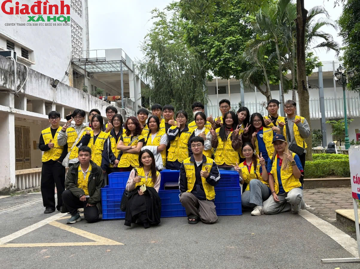 Lan tỏa yêu thương qua những suất cơm chay tại Bệnh viện Ung Bướu Hà Nội - Ảnh 2. Lan tỏa yêu thương qua những suất cơm chay tại Bệnh viện Ung Bướu Hà Nội - Ảnh 2.