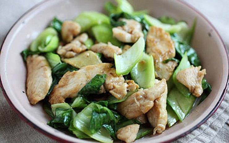 Loại rau giá rẻ bèo, được coi là 'vua canxi', bán đầy chợ Việt, chế biến thành nhiều món ngon - Ảnh 7.