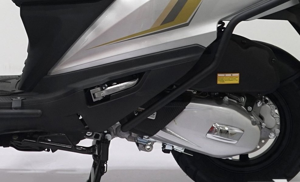 Xe ga 150cc giá rẻ , mạnh ngang SH Mode và trang bị giống Vision - Ảnh 6. Xe ga 150cc giá rẻ , mạnh ngang SH Mode và trang bị giống Vision - Ảnh 6.