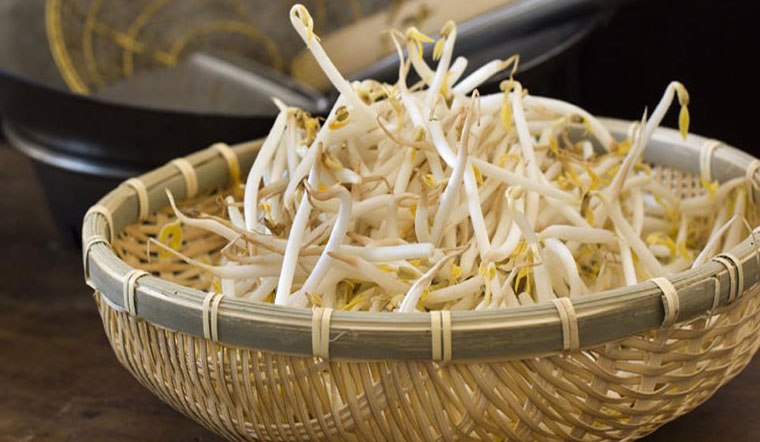 Loại rau rẻ tiền bán đầy chợ, người Việt nên ăn để ngừa viêm họng, giảm ho khi trời lạnh - Ảnh 2.