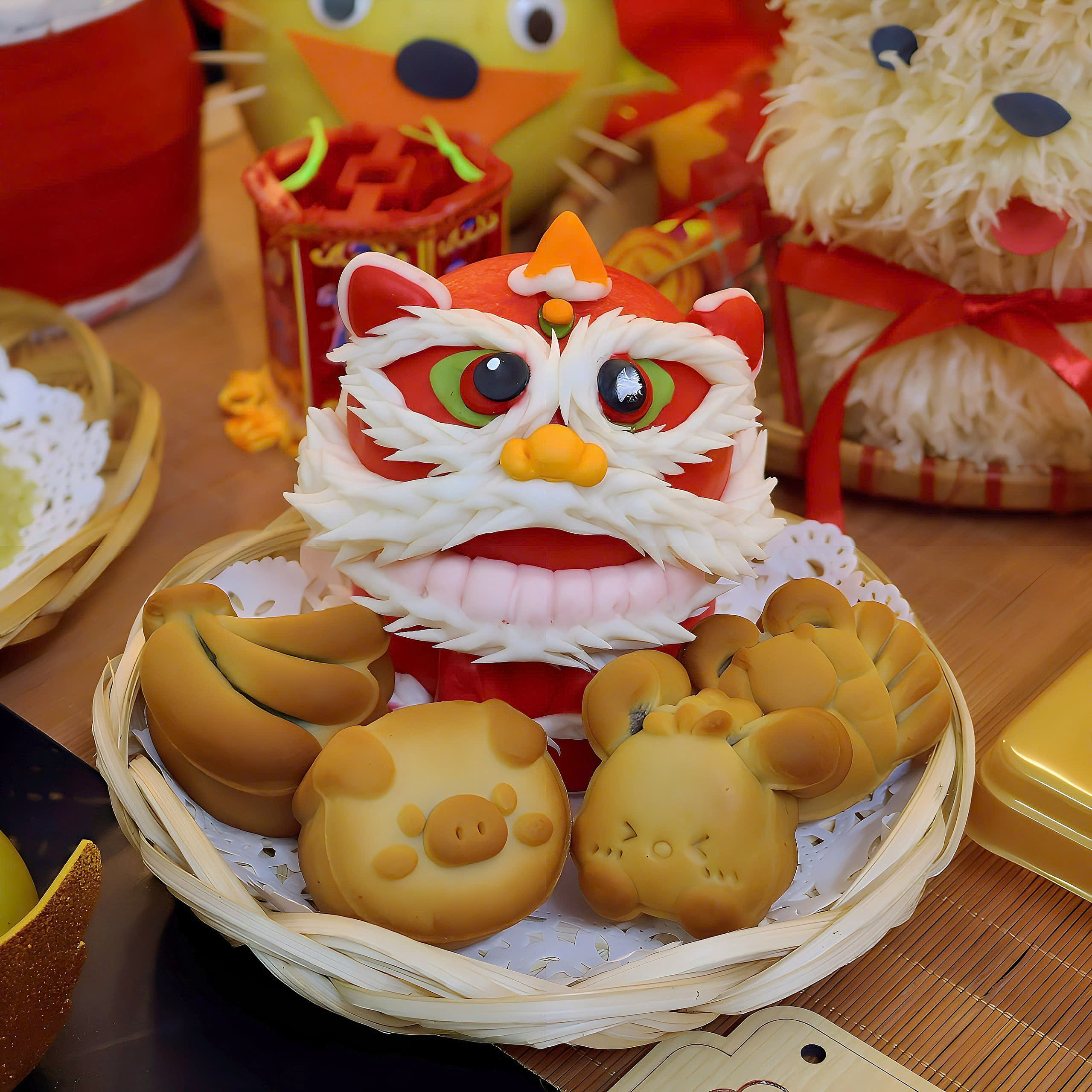 ថាសបុណ្យពាក់កណ្ដាលសរទរដូវស្នេហាជាតិរបស់ម្ដាយក្រុងហាណូយធ្វើឱ្យមានការចាប់អារម្មណ៍ពិសេសចំពោះកុមារ - រូបថតទី ៥. Mâm cỗ Trung thu yêu nước của mẹ Hà Nội gây ấn tượng đặc biệt với thiếu nhi - Ảnh 5.