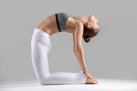10 tư thế yoga cần tránh khi bị huyết áp cao- Ảnh 10.