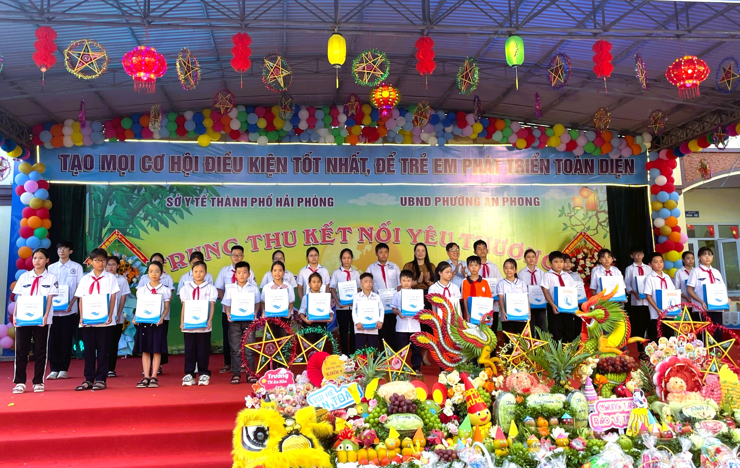 “Trung thu kết nối yêu thương” cho trẻ em có hoàn cảnh đặc biệt tại Hải Phòng - Ảnh 3.