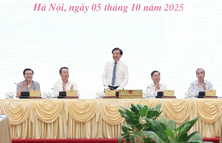Bộ GD&ĐT nêu 9 biện pháp ngăn chặn việc lạm thu đầu năm học- Ảnh 1.