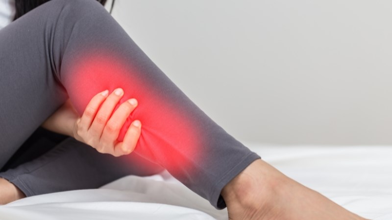 4 dấu hiệu báo động cơ thể có cục máu đông khi đi bộ - Ảnh 2. 4 dấu hiệu báo động cơ thể có cục máu đông khi đi bộ - Ảnh 2.