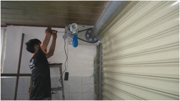 Cách lắp cửa cuốn hợp phong thủy, tăng vượng khí - Ảnh 1. Cách lắp cửa cuốn hợp phong thủy, tăng vượng khí - Ảnh 1.