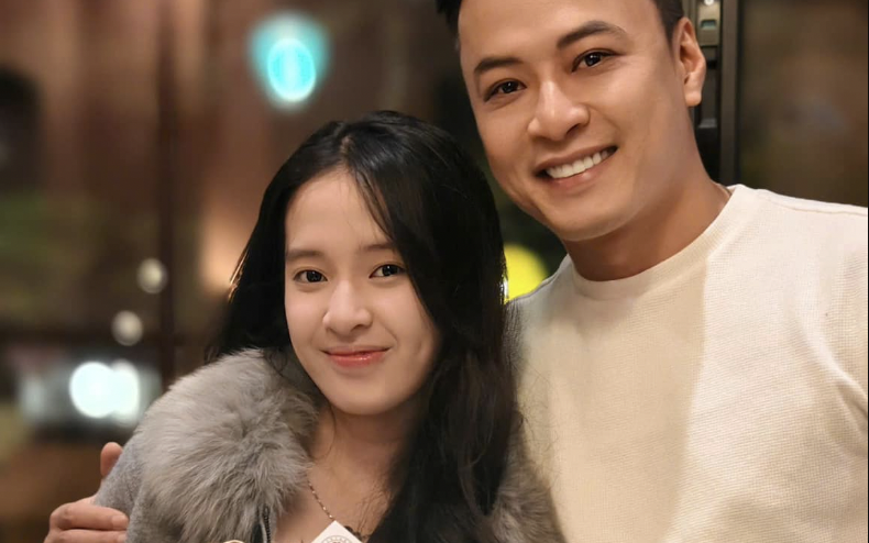 Con gái Hồng Đăng gây chú ý