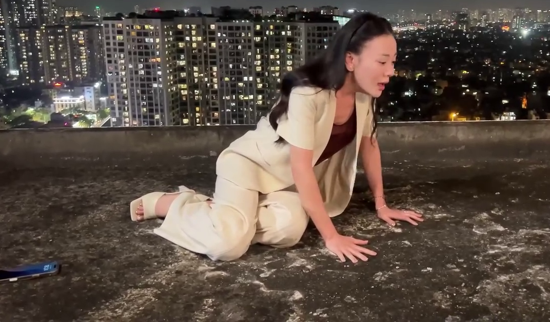 Diễn viên Phương Oanh và Doãn Quốc Đam xúc động trong hậu trường cảnh khóc đầy cảm xúc - Ảnh 2. Diễn viên Phương Oanh và Doãn Quốc Đam xúc động trong hậu trường cảnh khóc đầy cảm xúc - Ảnh 2.